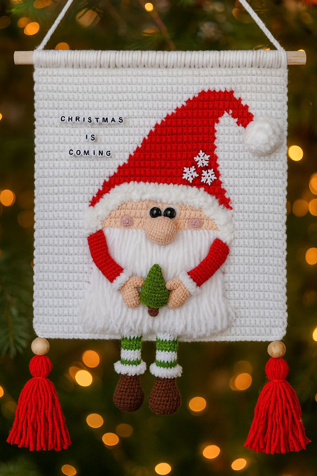 Santa Gnome Wall Hanging Crochet Pattern
