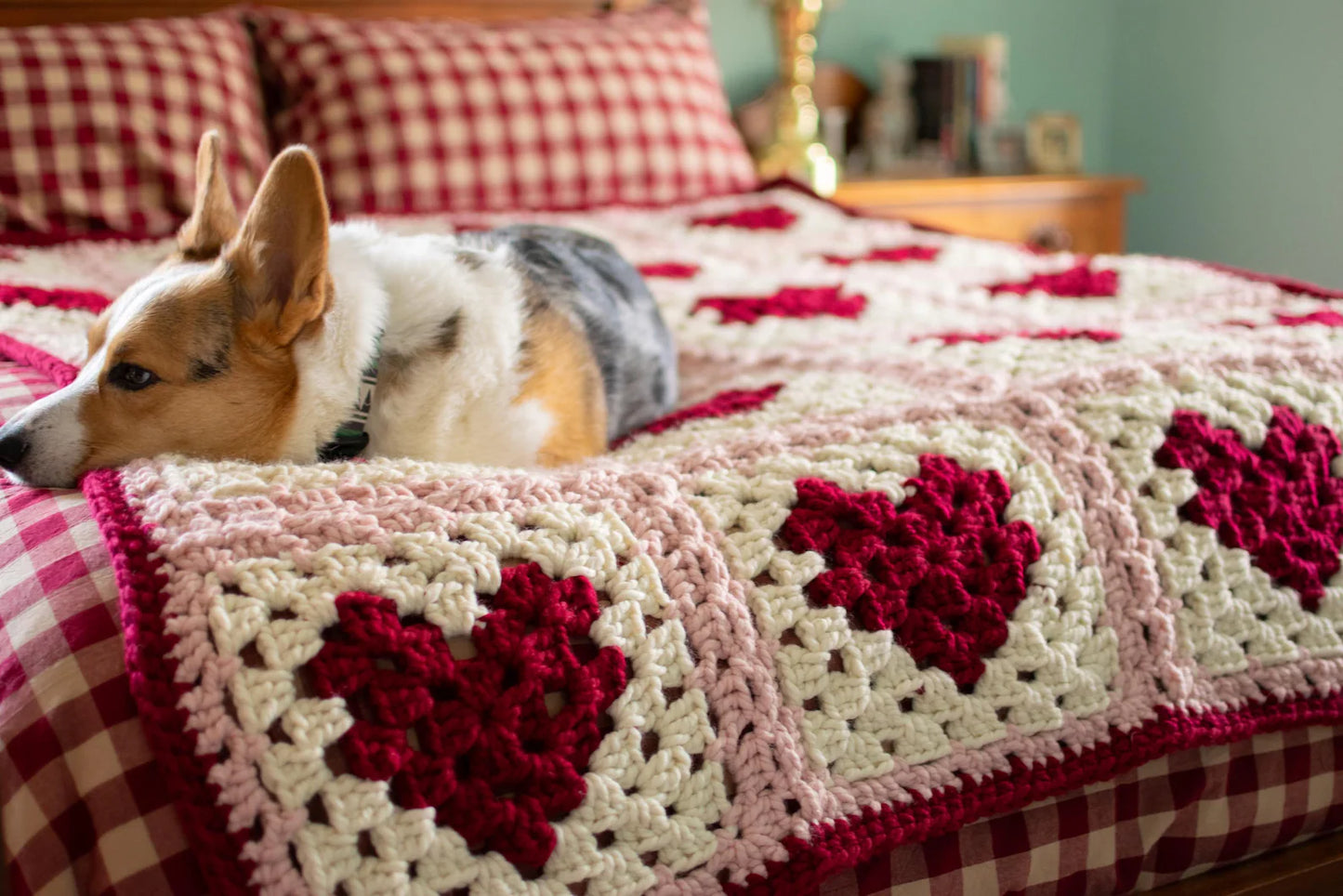 ❤️ Heart Granny Square Blanket Crochet Pattern + Photo Tutorial (PDF)