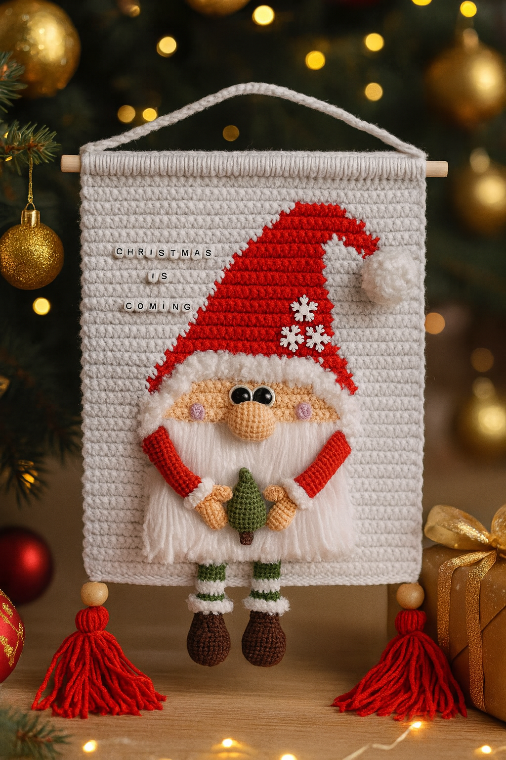 Santa Gnome Wall Hanging Crochet Pattern