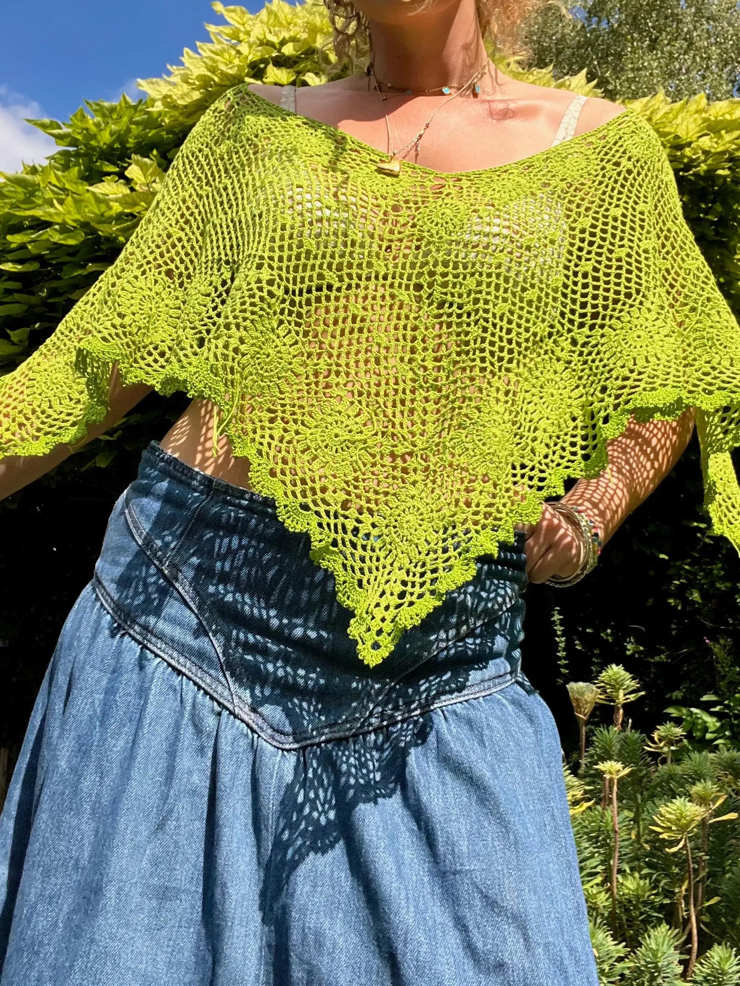Clover poncho crochet pattern