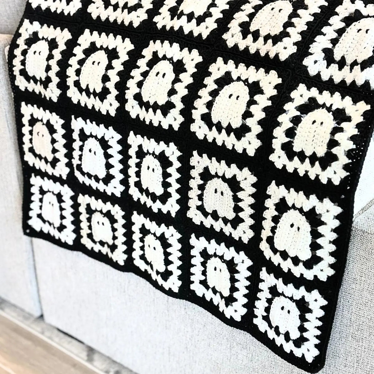 Ghost Granny Square Blanket Pattern Easy Halloween CROCHET PATTERN + Video