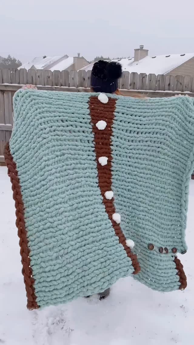 ☕ Hot Cocoa Mug Blanket Pattern (Hand-Knit &amp; Crochet)