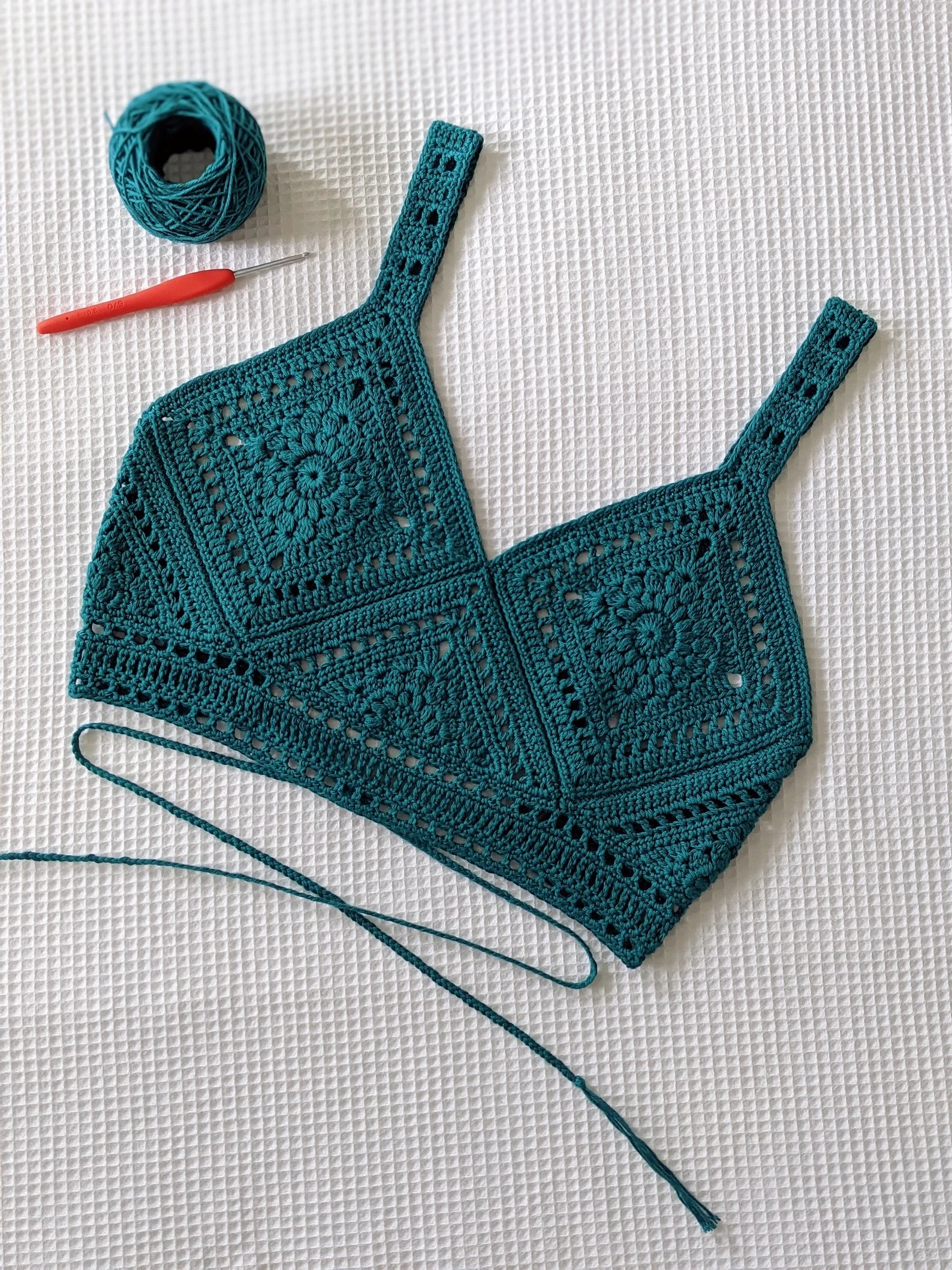 Sunburst Mosaic Bralette – PDF Instructions for Tops & Dresses Crochet Pattern