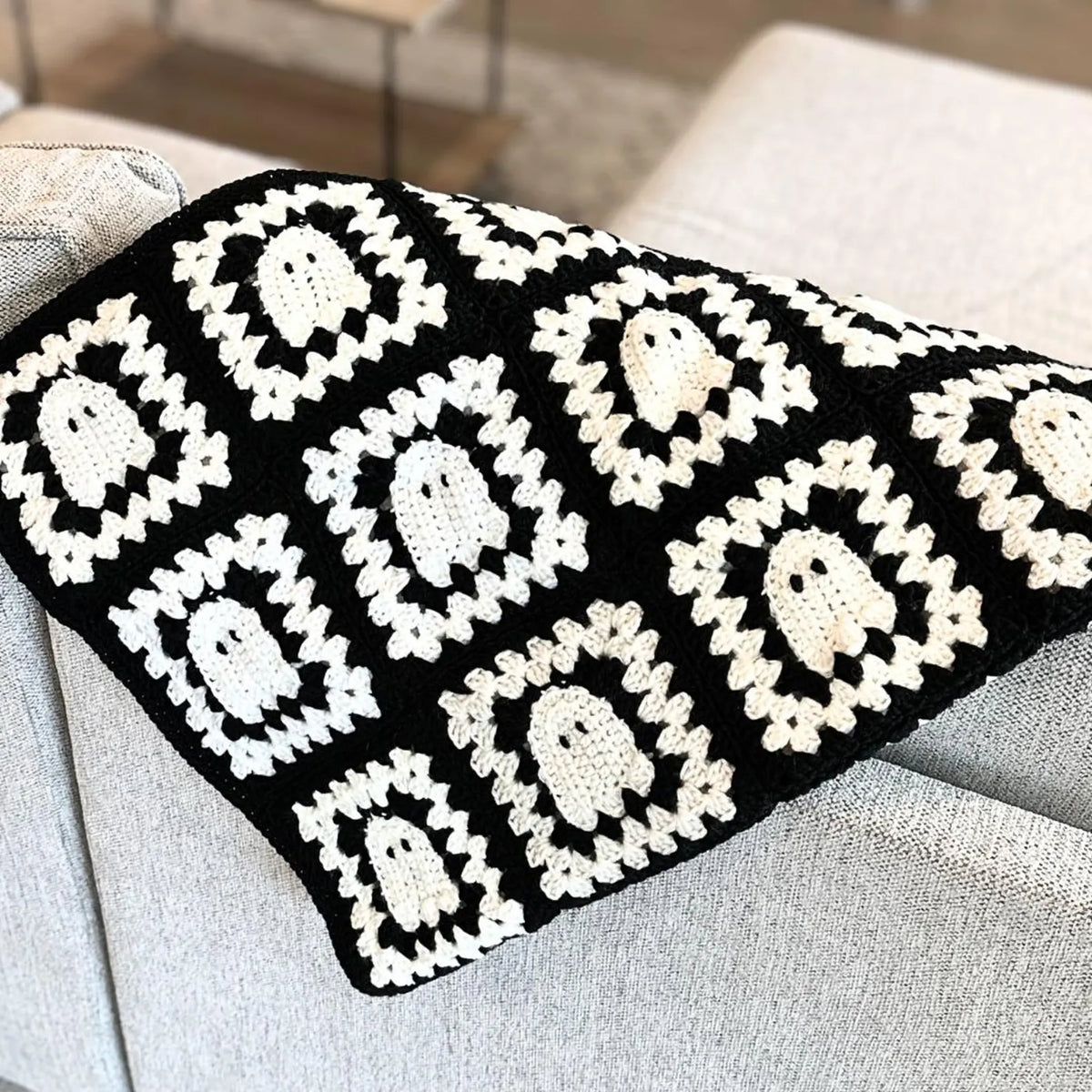 Ghost Granny Square Blanket Pattern Easy Halloween CROCHET PATTERN + Video
