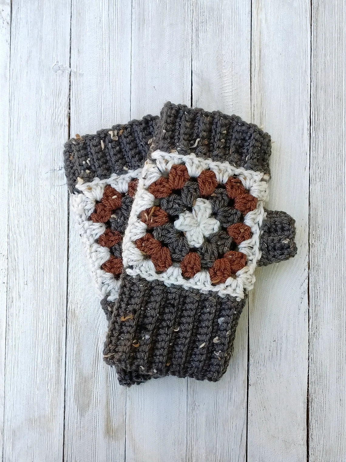 Granny Square Fingerless Mitts Crochet Pattern