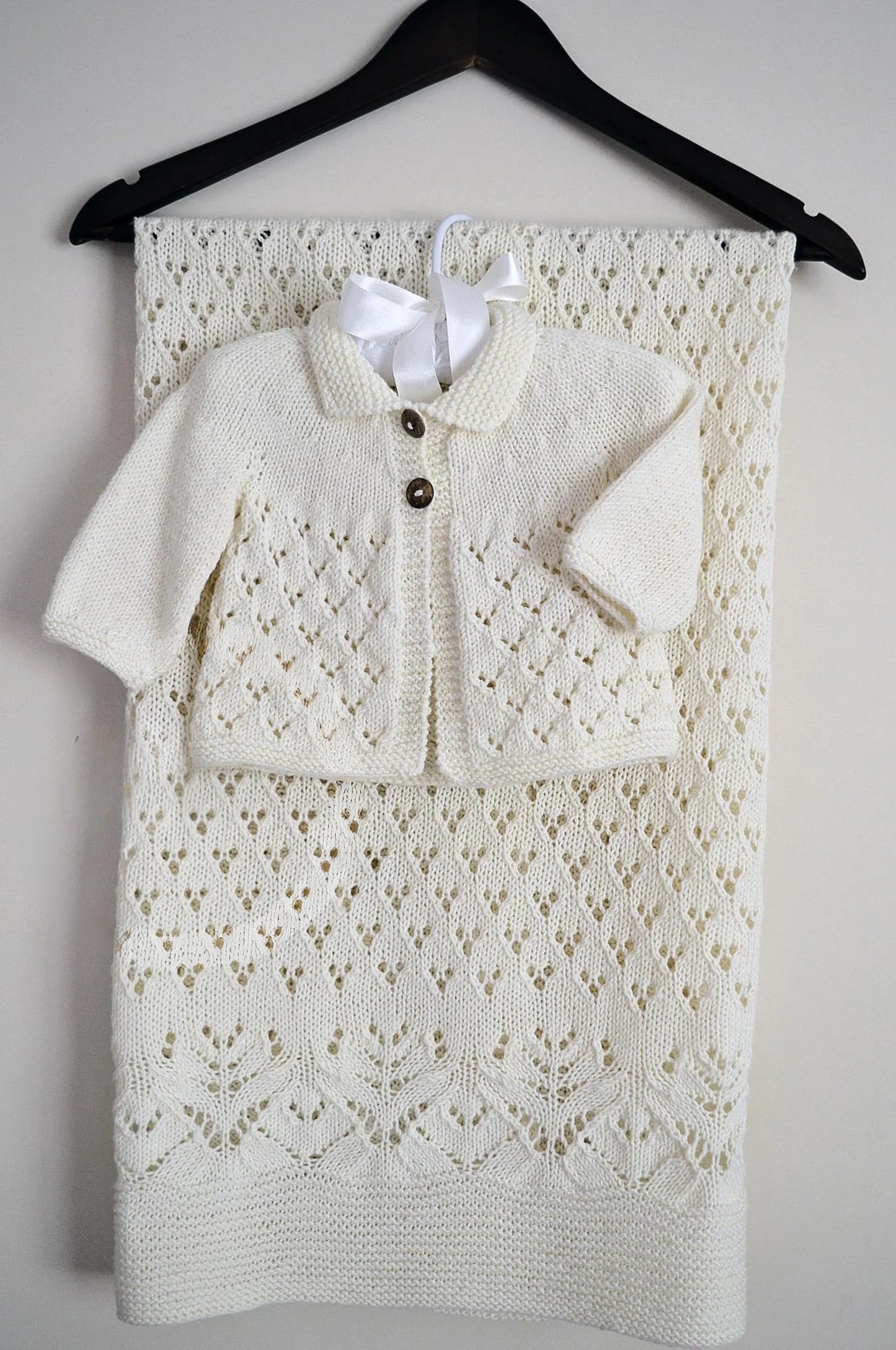 Lace Diamond Baby Set Knitting Pattern