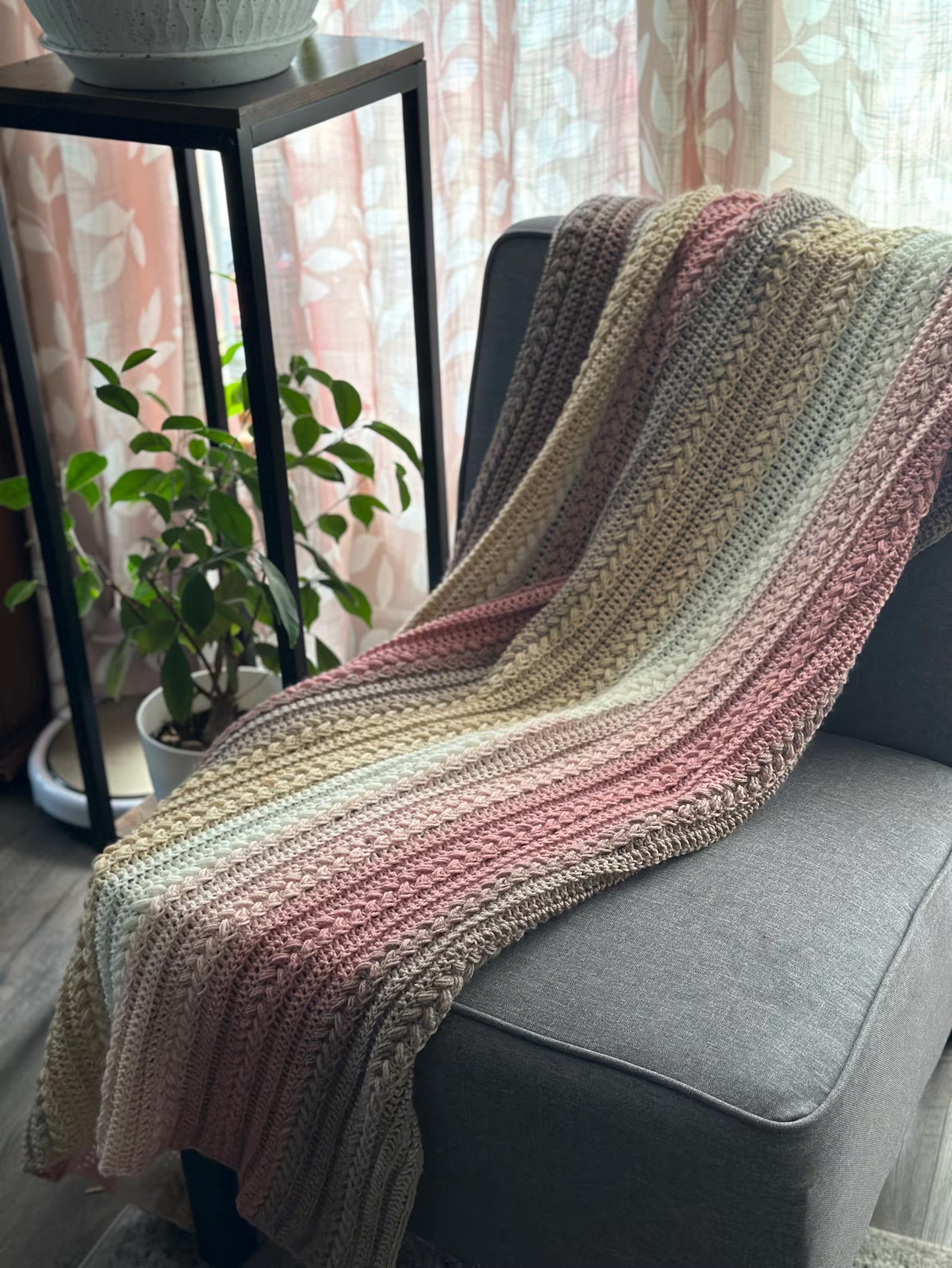 Soft Puff Heart Stitch Blanket PDF – Self-Striping 48H Afghan Crochet Pattern