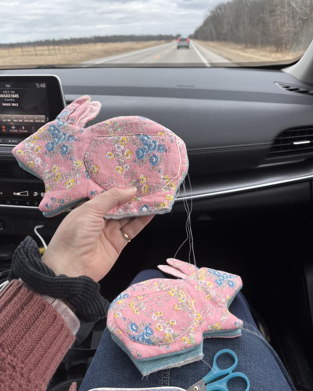 Bunny Oven Mitt Sewing Pattern 🐰