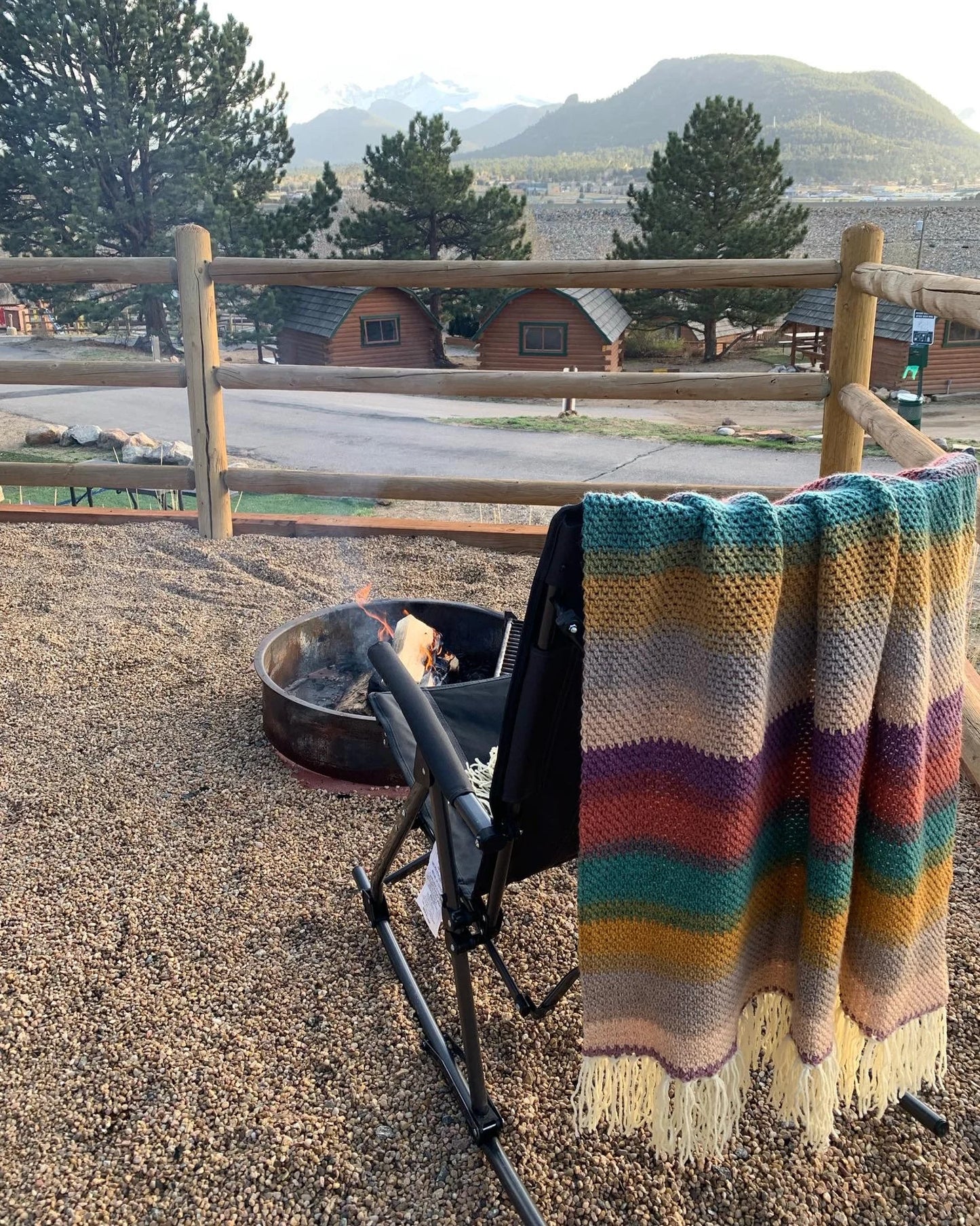 Estes Camping Blanket – Beginner-Friendly Cozy Throw Crochet Pattern