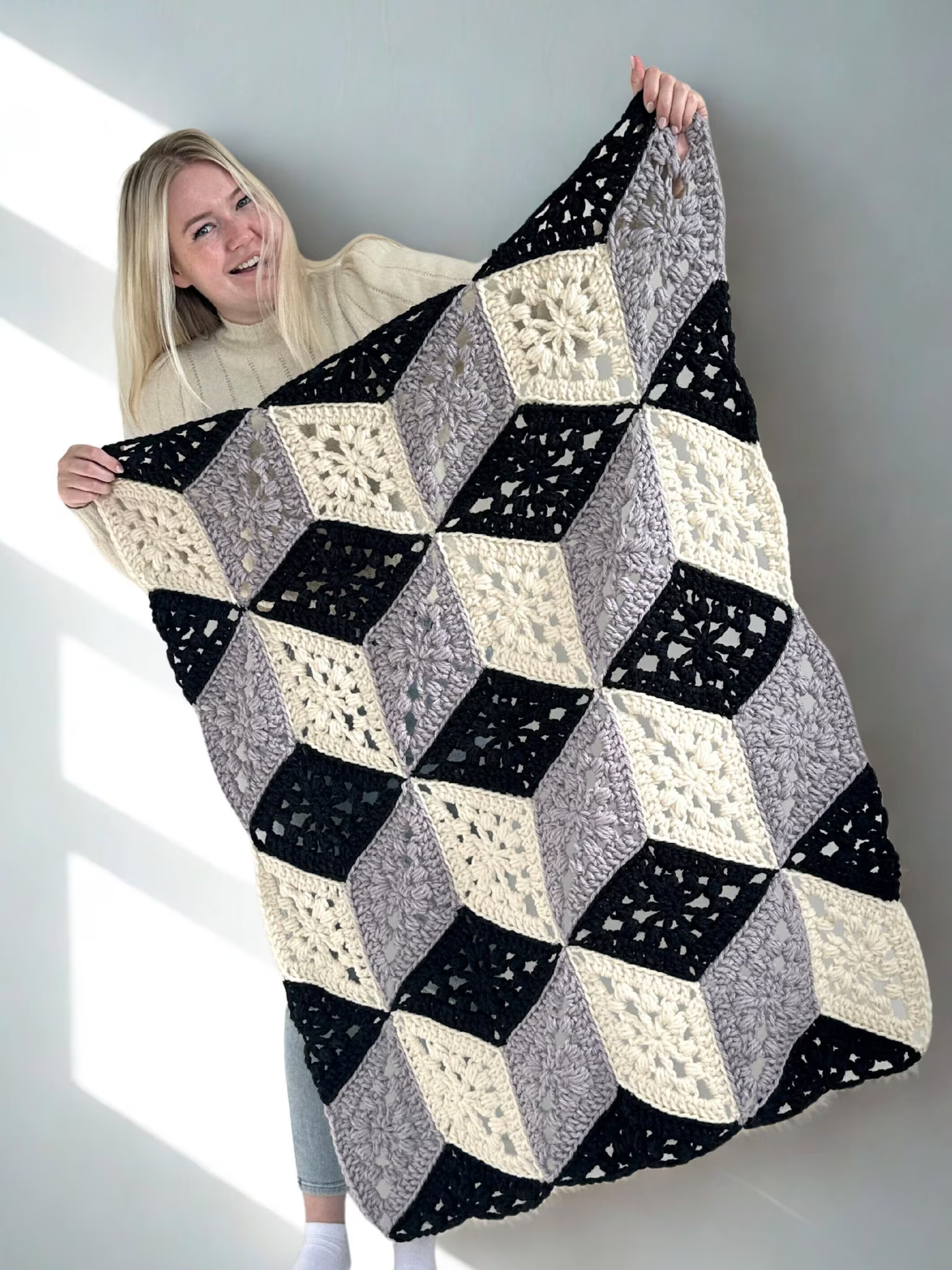 3D Cube Diamond Blanket Crochet Pattern + Video Tutorial (PDF)