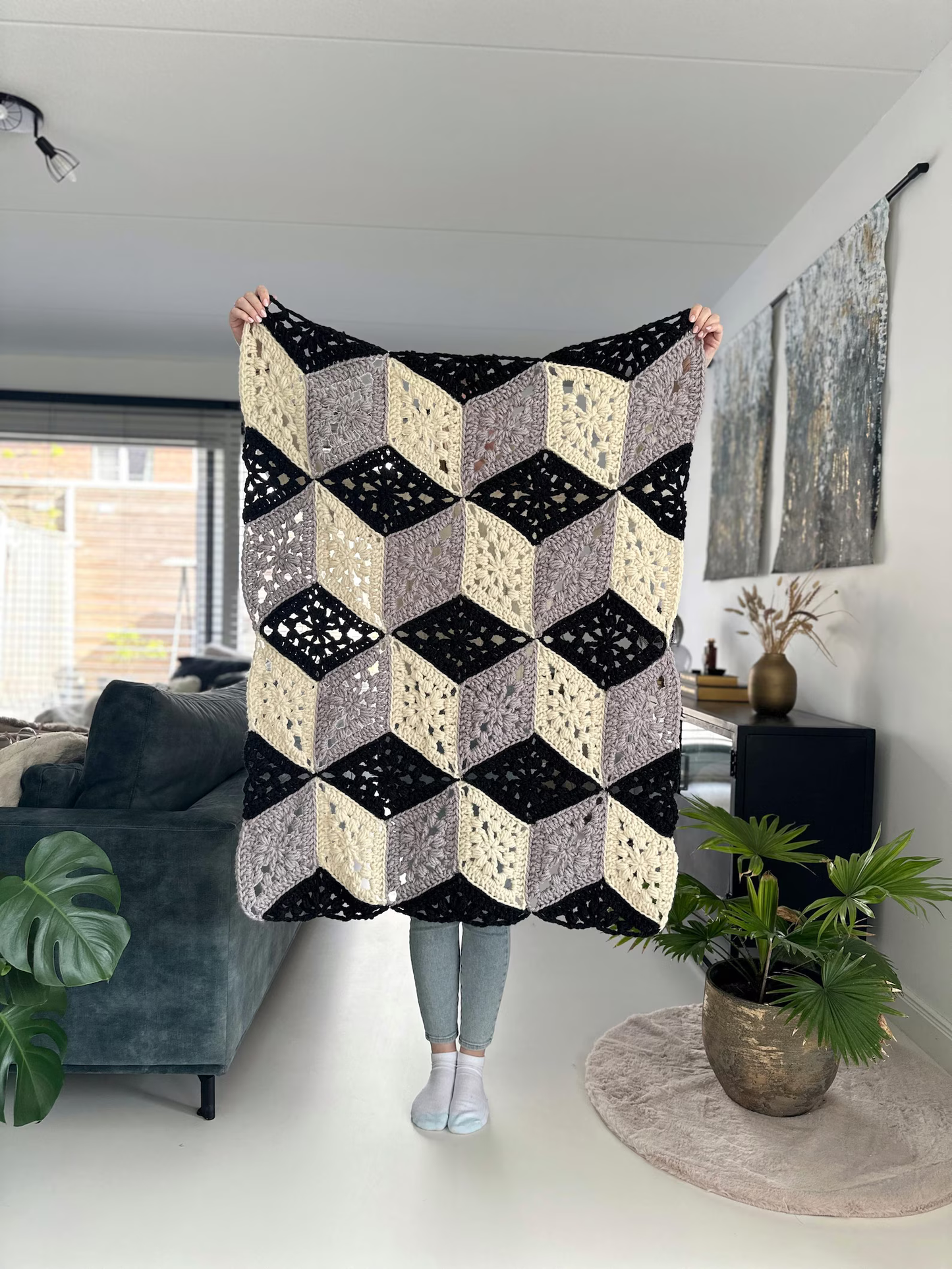 3D Cube Diamond Blanket Crochet Pattern + Video Tutorial (PDF)